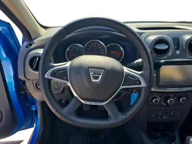 Dacia Sandero 0.9 tce 90ch stepway — photo 13
