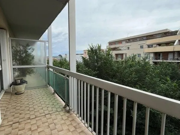 Appartement 79 m2 avec grand balcon et garage