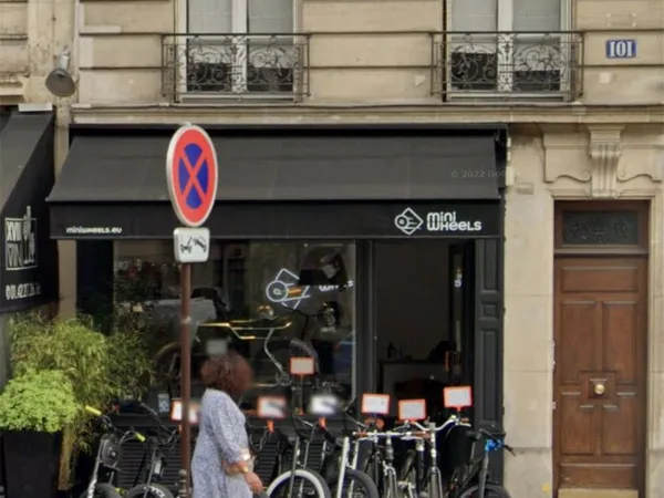 Local commercial 59 m² PARIS