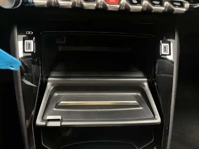 Peugeot 208 hybrid 110 e-dcs6 — photo 64
