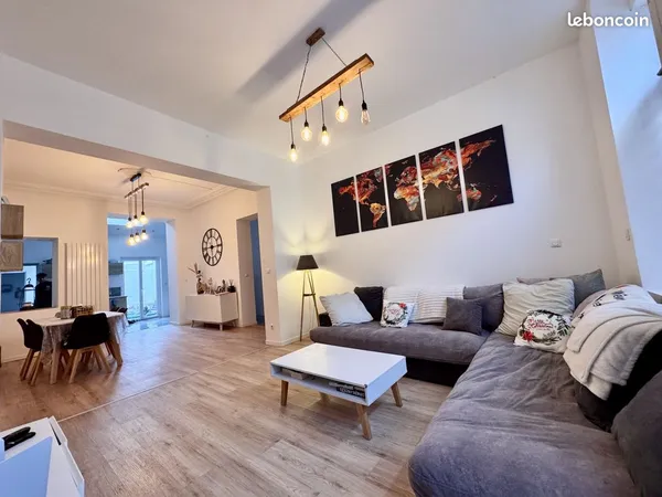 Maison 7 pièces 140 m²