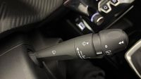 Peugeot 208 1.2 100ch S&S Allure — photo 24