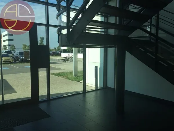 Bureau et espace de travail Location Colomiers 117m² 1627€