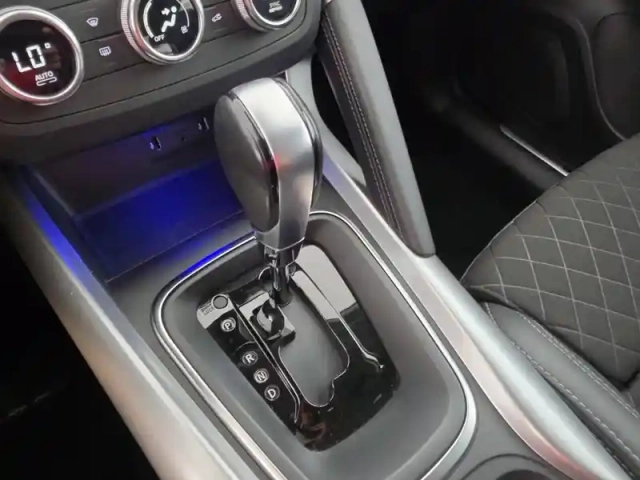 Renault Kadjar blue dci 115 edc — photo 32