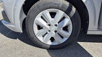 Dacia Sandero 1.0 TCe 90ch Expression — photo 11