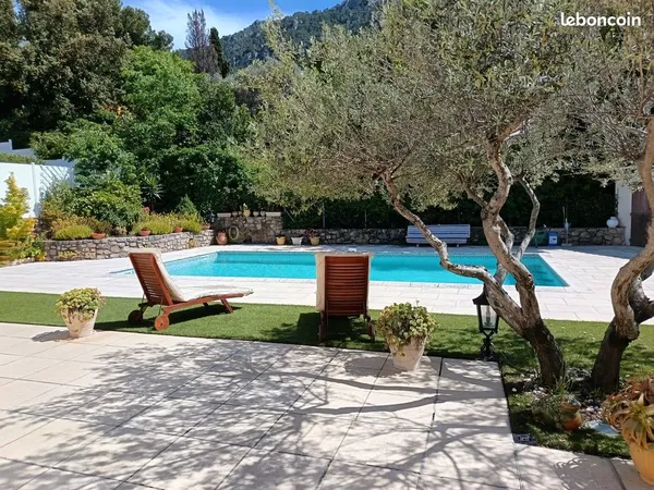 Villa 6 pièces 140 m²