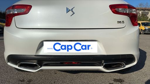 DS DS5 2.0 BlueHDi 180 EAT6 - Performance Line – 2018 – 181500 km – Diesel – Boîte Automatique — photo 26