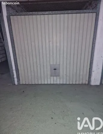 Parking/box 12 m² Neuilly-sur-Marne