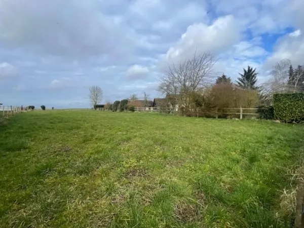 Terrain 1408 m²