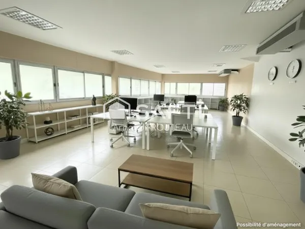 Bureaux 200m² en parfait état rénovés idéal Tertiaire