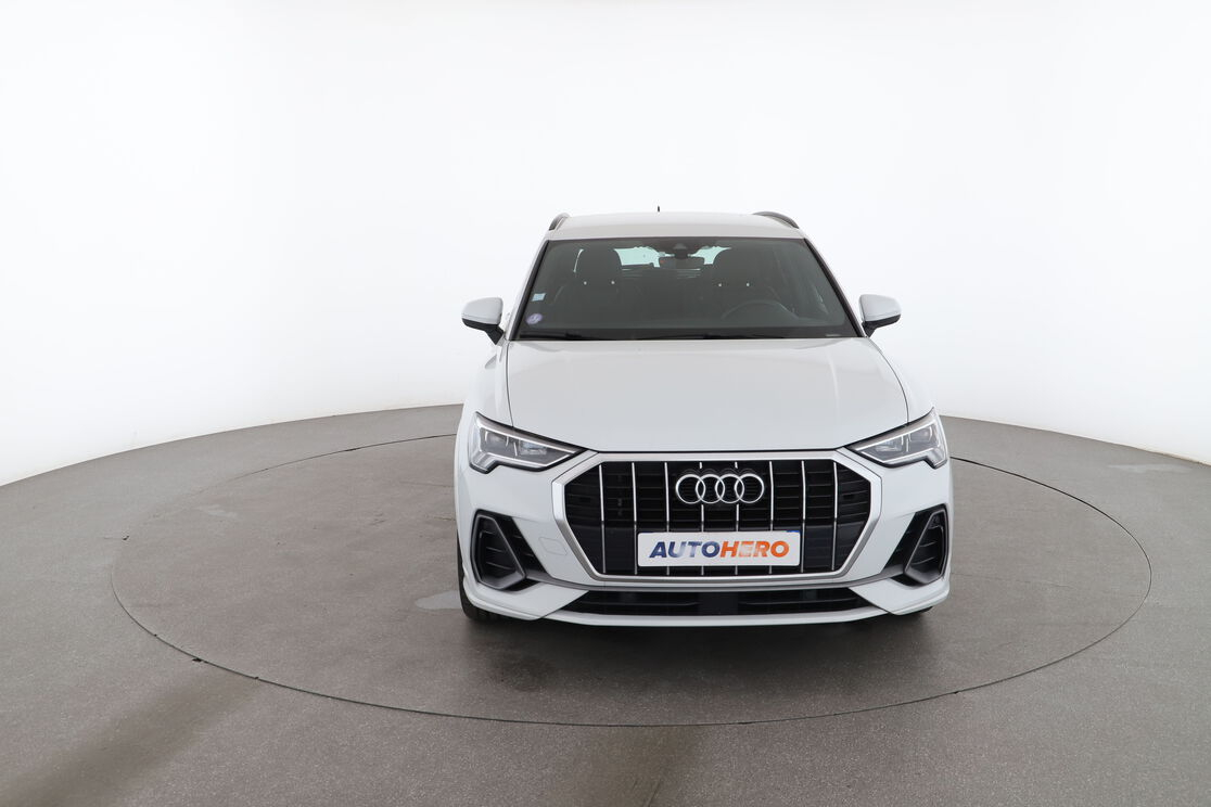 Audi Q3 35 TFSI S Line S Tronic 7 — photo 8