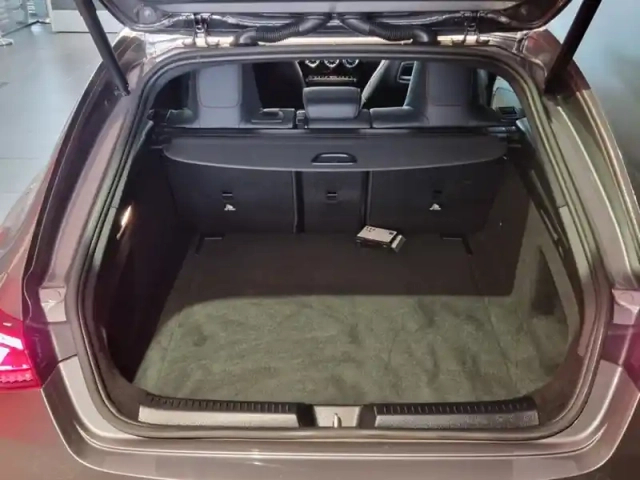 Mercedes Cla 200 d shooting brake amg l — photo 14