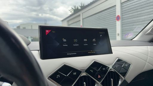 DS DS3 Crossback 1.2 PureTech 130 EAT8 - Grand Chic – 2019 – 93114 km – Essence – Boîte Automatique — photo 16