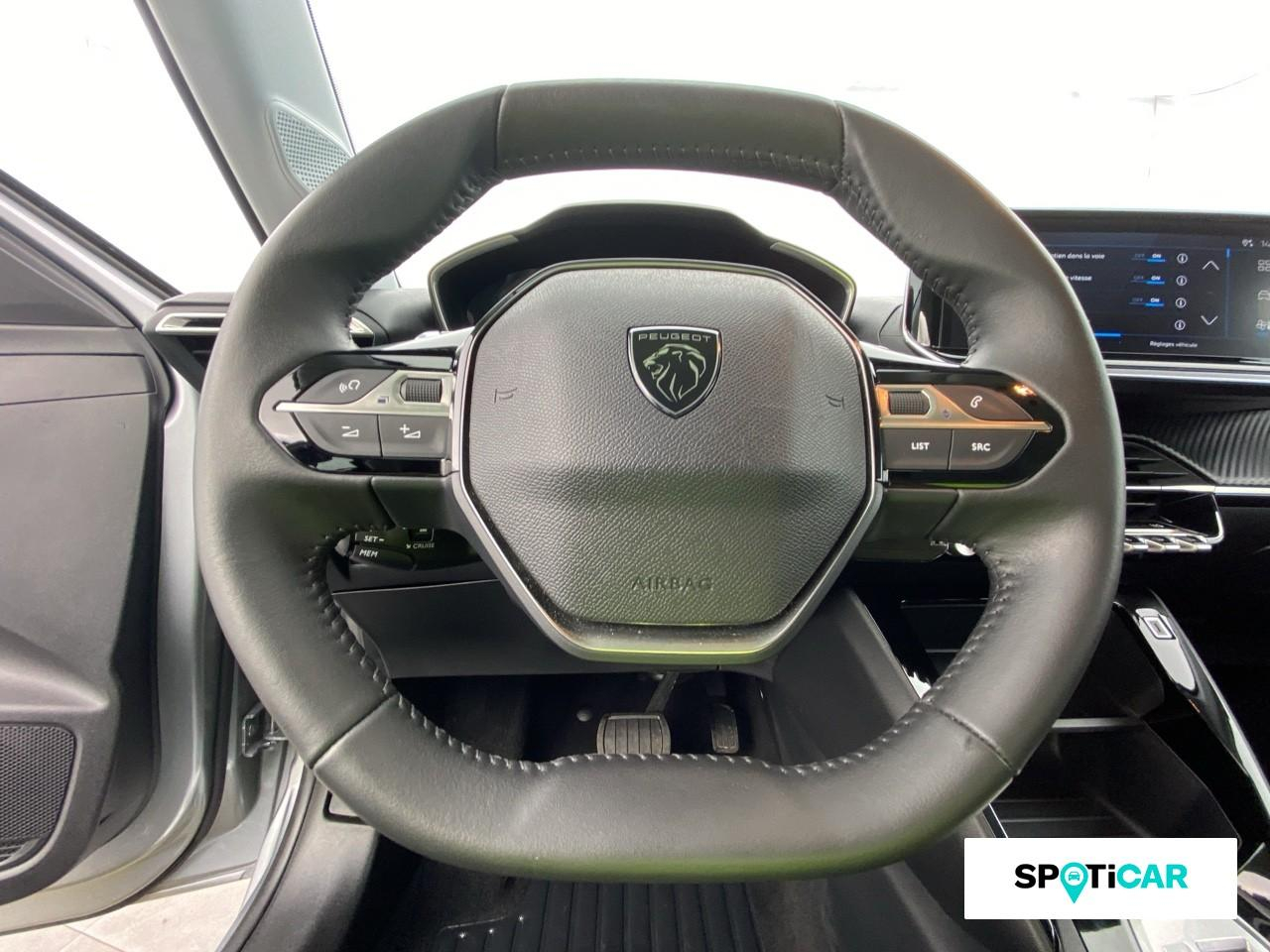 Peugeot 208 1.2 hybrid 110ch style e-dcs6 — photo 12