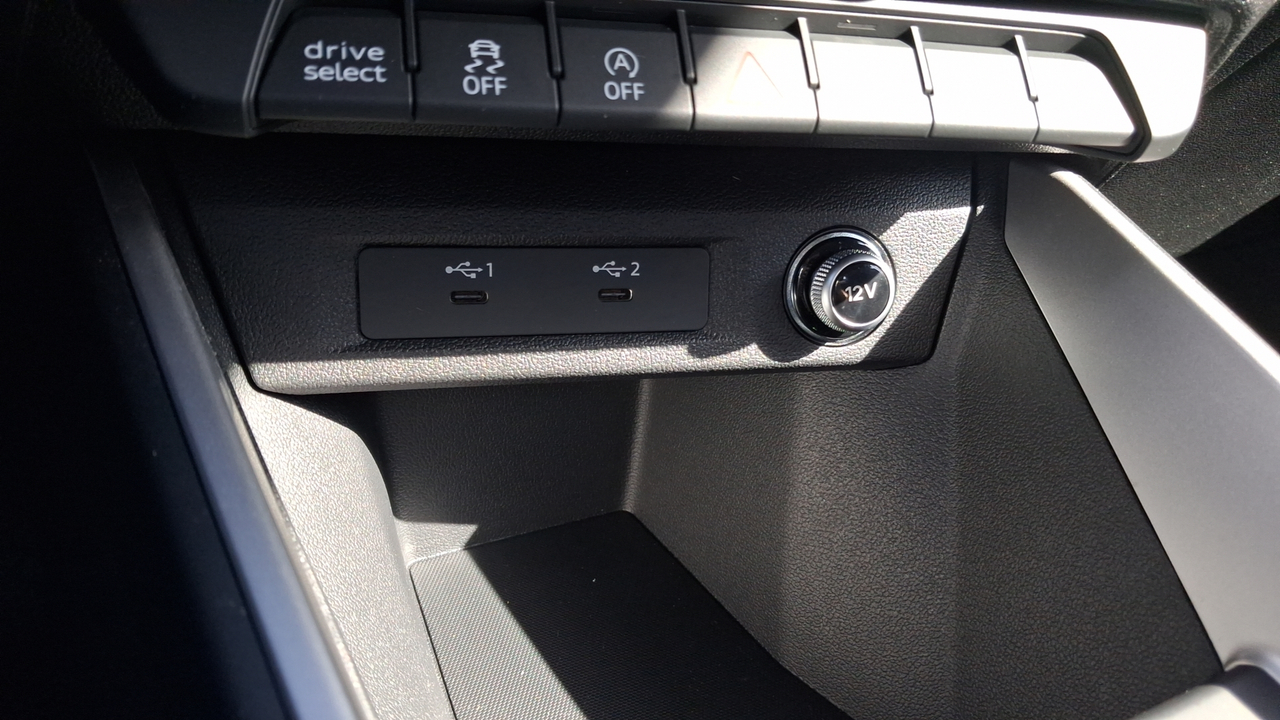 Audi A1 Sportback 30 TFSI 110 ch S tronic 7 — photo 35