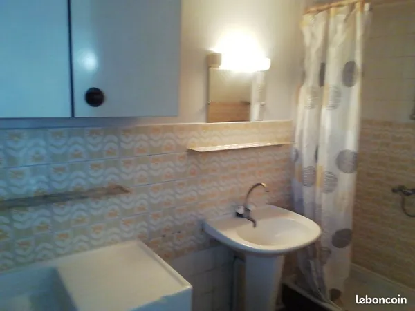 Loué Studio Meublé
