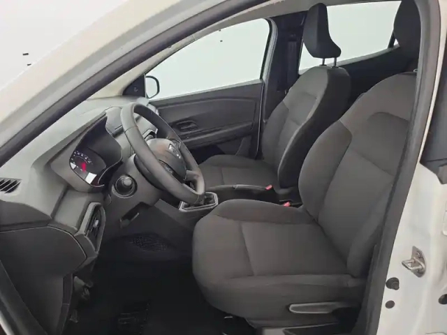 Dacia Sandero sce 65 — photo 110