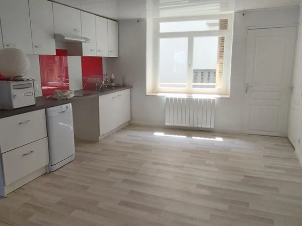 F3 en duplex centre Sainte-Florine