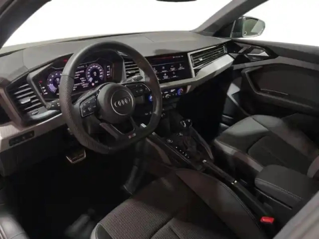 Audi A1 35 tfsi 150 ch s tronic 7 s line plus — photo 19
