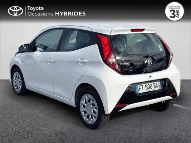Toyota Aygo 1.0 vvt-i 72ch x-play 5p my19 — photo 4