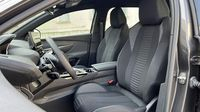Peugeot 3008 Plug-in Hybrid 180ch Active Pack e-EAT8 — photo 13