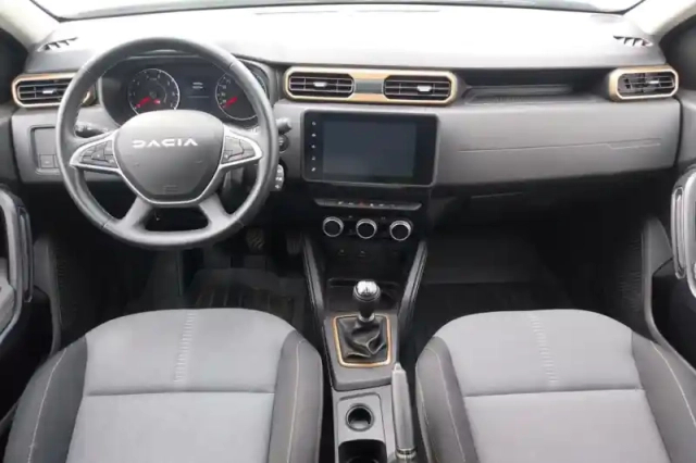 Dacia Duster eco-g 100 4x2 — photo 9