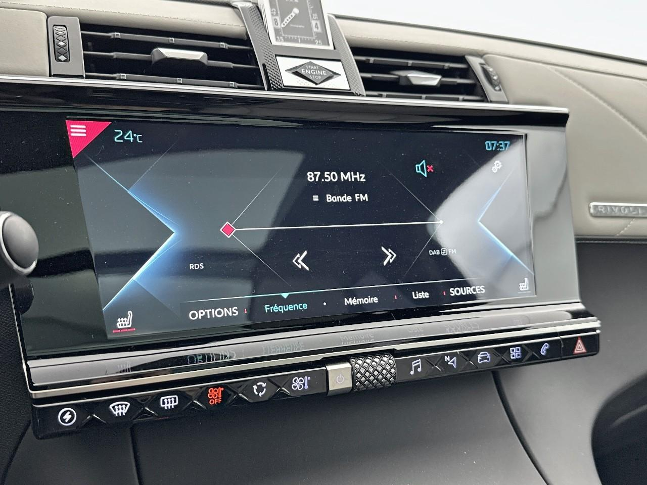 Ds Ds 7 crossback crossback hybride e-tense 300 eat8 4x4 rivoli — photo 21