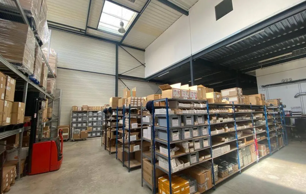 Photo 1