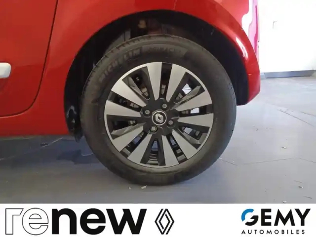 Renault Twingo iii e-tech — photo 26