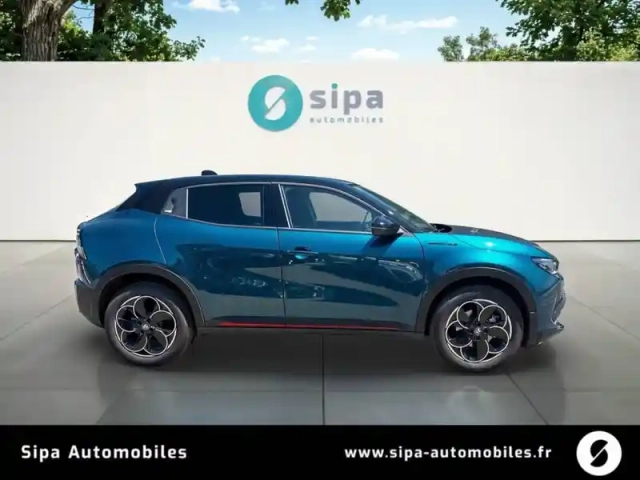 Alfa Romeo Junior elettrica 156 ch — photo 6