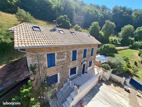 Propriété avec dépendances