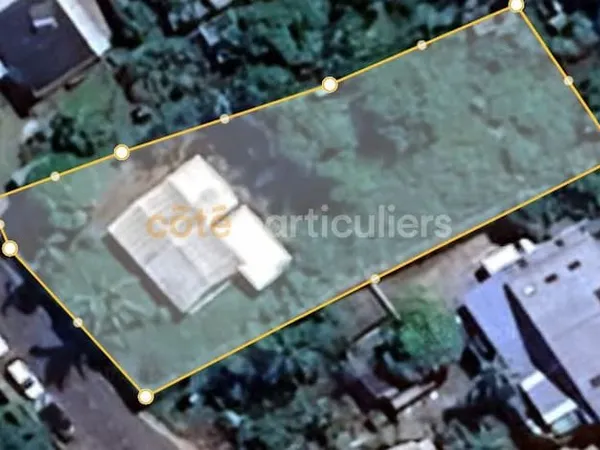 Terrain 1370 m²