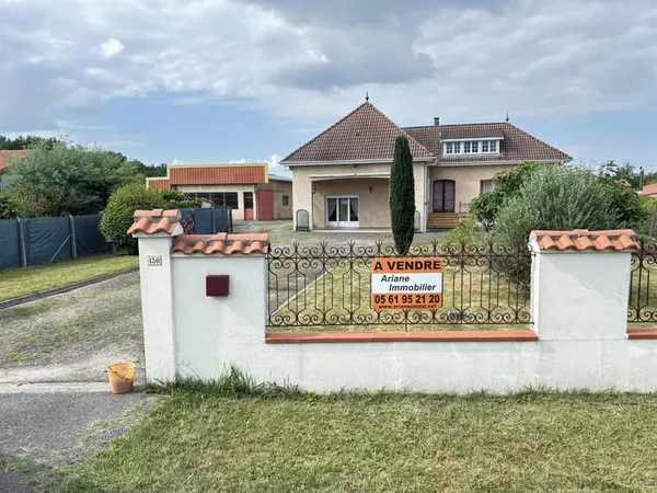 Secteur Saint Gaudens Villa 152 M2 Avec Atelier De 112 Et Bureau