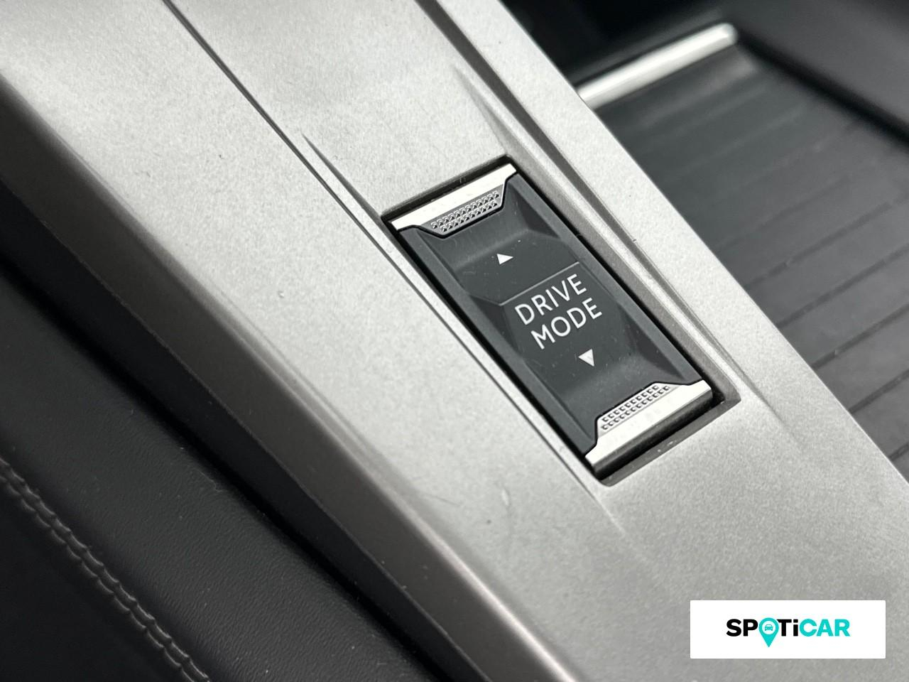 Peugeot 408 phev 225ch allure pack e-eat8 — photo 18