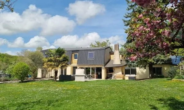 Maison de caractère - 170 m2 - 6 pièces - Secteur Nogent-sur