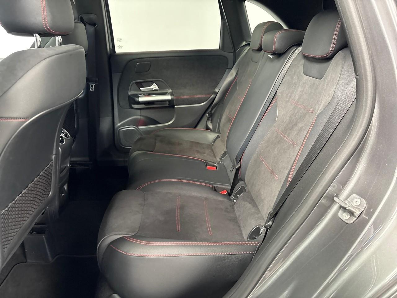 Mercedes Classe B 200 d 8g-dct amg line edition — photo 12