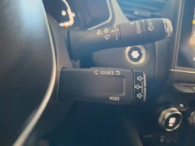 Renault Captur blue dci 95 — photo 33