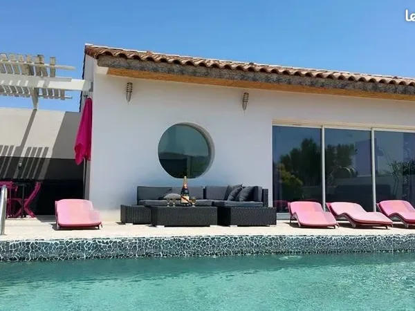 MAISON 4 pièces 100 m² piscine