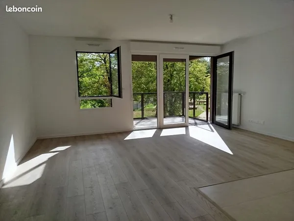Location appartement 38 m² dans le parc de Massy Vilgénis
