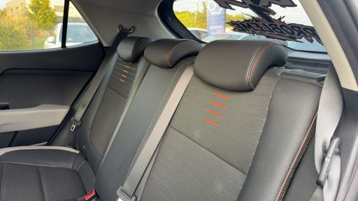 Kia Stonic 1.0 T-GDi 100 Mild Hybrid - Launch Edition – 2021 – 63308 km – Hybride essence – Boîte Manuelle — photo 23