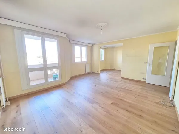 Appartement 4 pièces 82 m²
