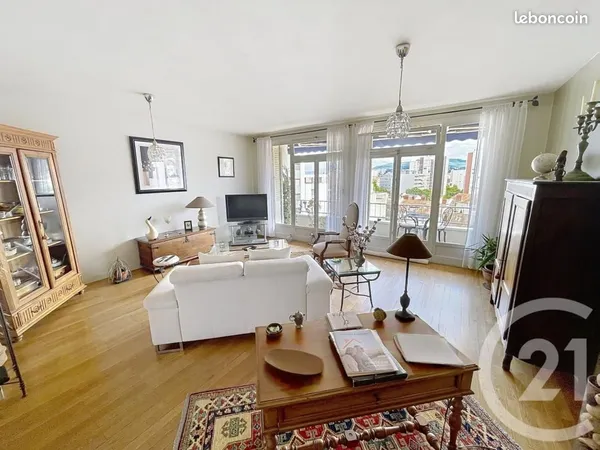 Appartement 4 pièces 83 m²
