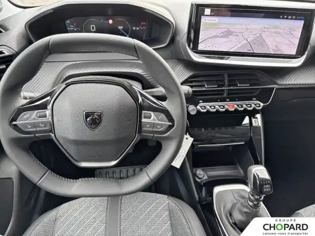 Peugeot 208 turbo 100 ch bvm6 — photo 13