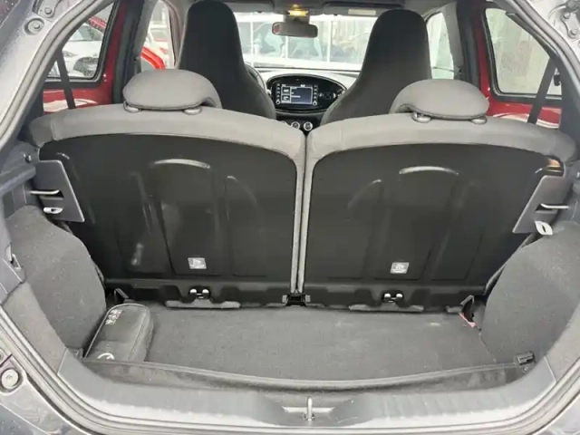 Toyota Aygo 1.0 vvt-i 72 design — photo 10
