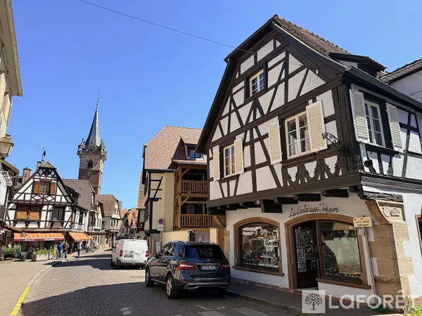 Local commercial 2 pièces 70 m²