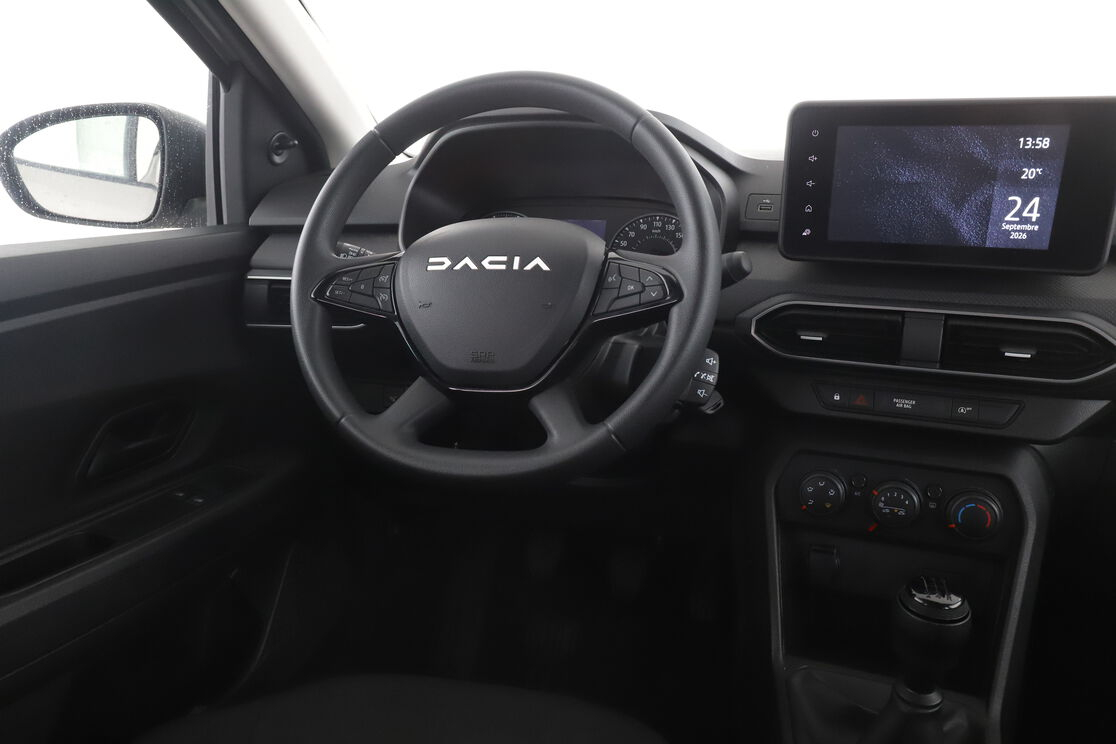Dacia Sandero 1.0 SCe Essential — photo 12
