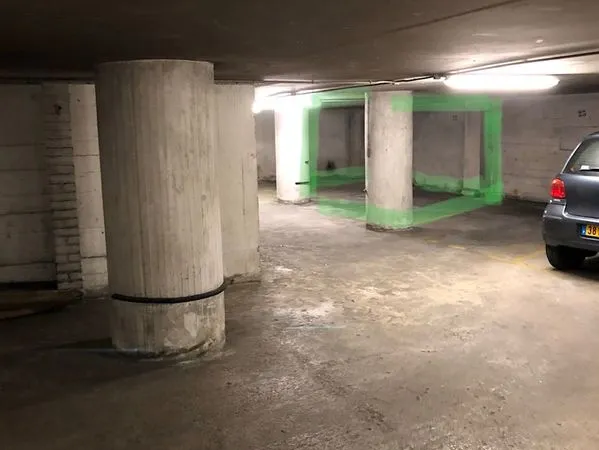 Location parking ferme