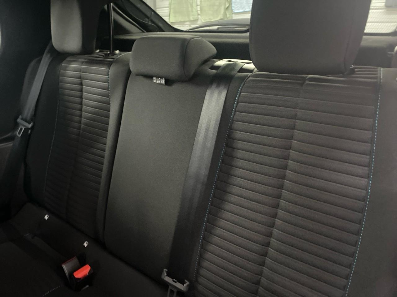Peugeot 208 puretech 100 s&s bvm6 style — photo 13