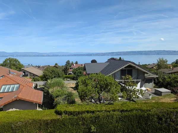 Maison Neuvecelle 5 pièce(s) 120.93 m2 - Rénovation Performante