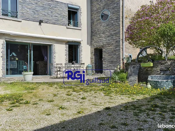 Maison 6 pièces 150 m²